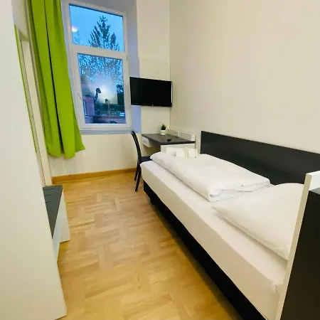 Bestprice Hauptbahnhof Отель