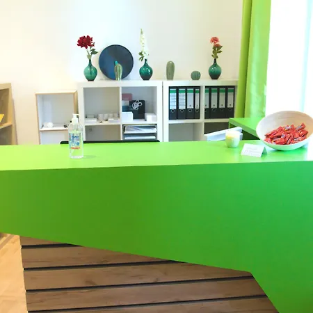 Bestprice Hauptbahnhof 2* Aquisgrana