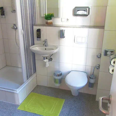 Bestprice Hauptbahnhof Отель