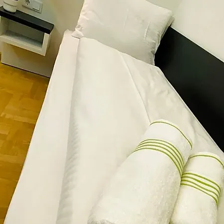 Bestprice Hauptbahnhof Hotel 2*