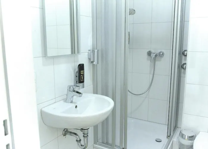 Bestprice Hauptbahnhof 2*