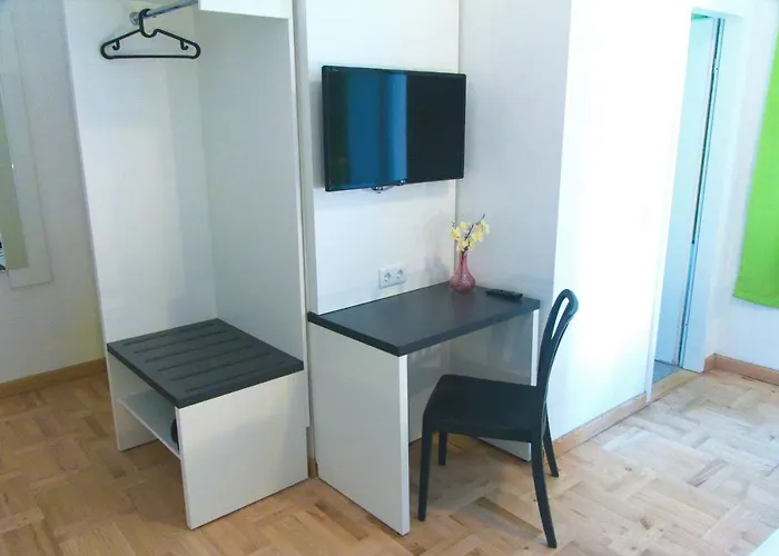 Bestprice Hauptbahnhof Aachen